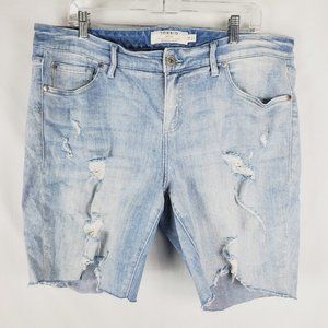 Torrid Distressed Bermuda Jean Shorts Size 16 Light Wash Stretch 9" Inseam
